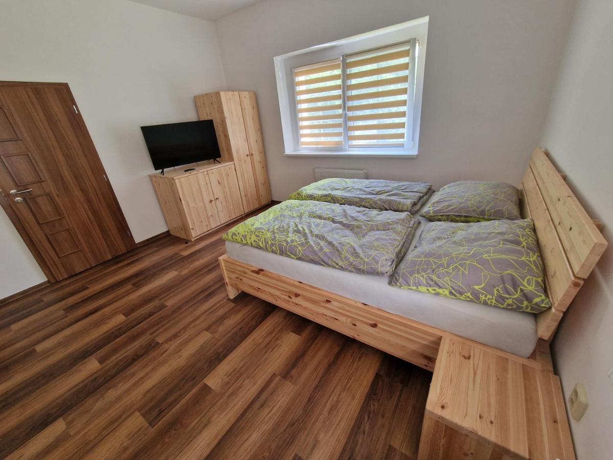 Hajenka Villa Trebivlice Екстериор снимка