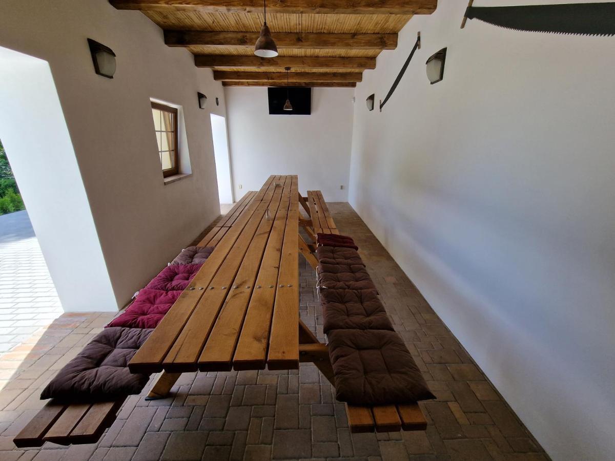 Hajenka Villa Trebivlice Екстериор снимка
