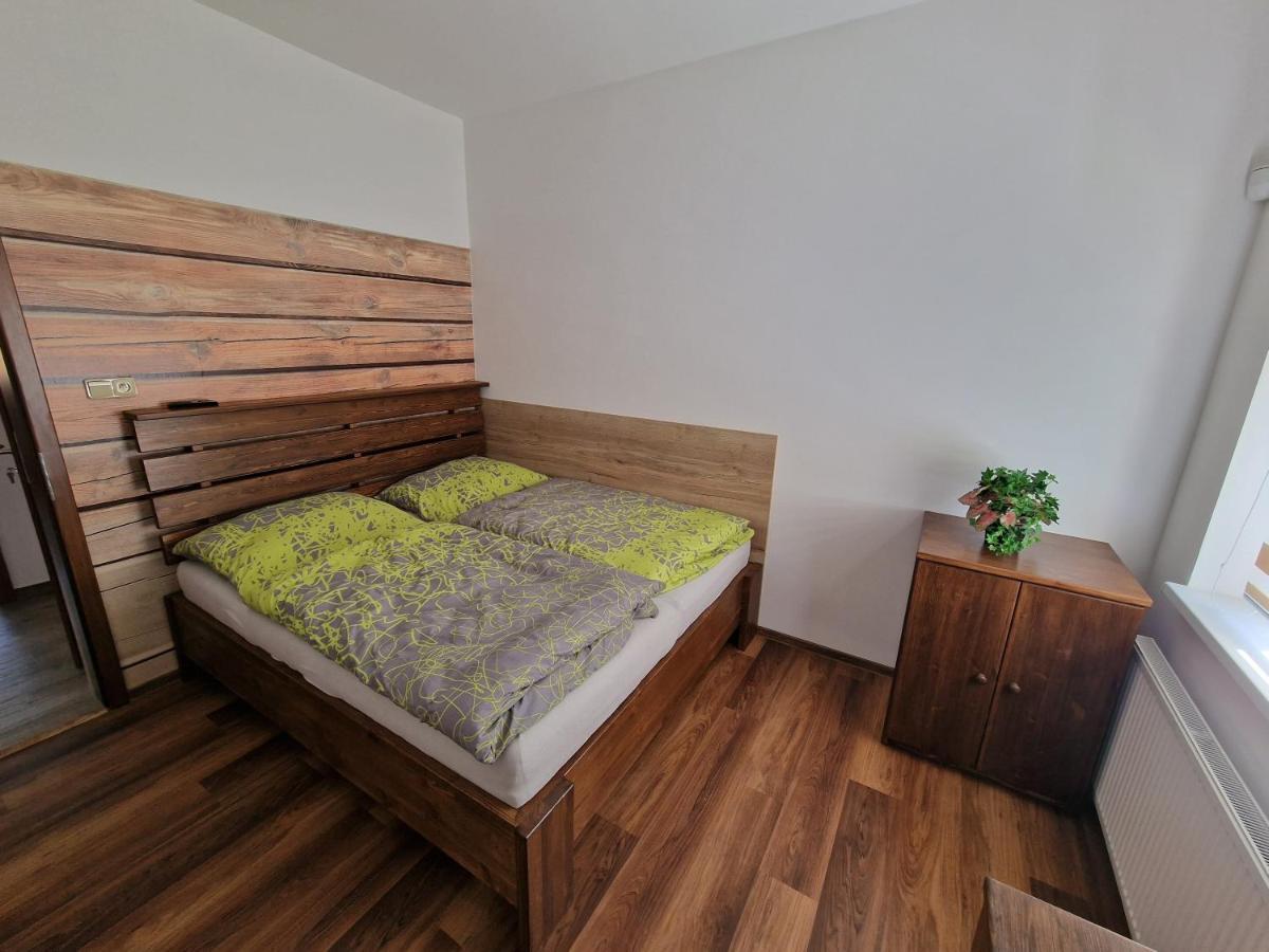 Hajenka Villa Trebivlice Екстериор снимка