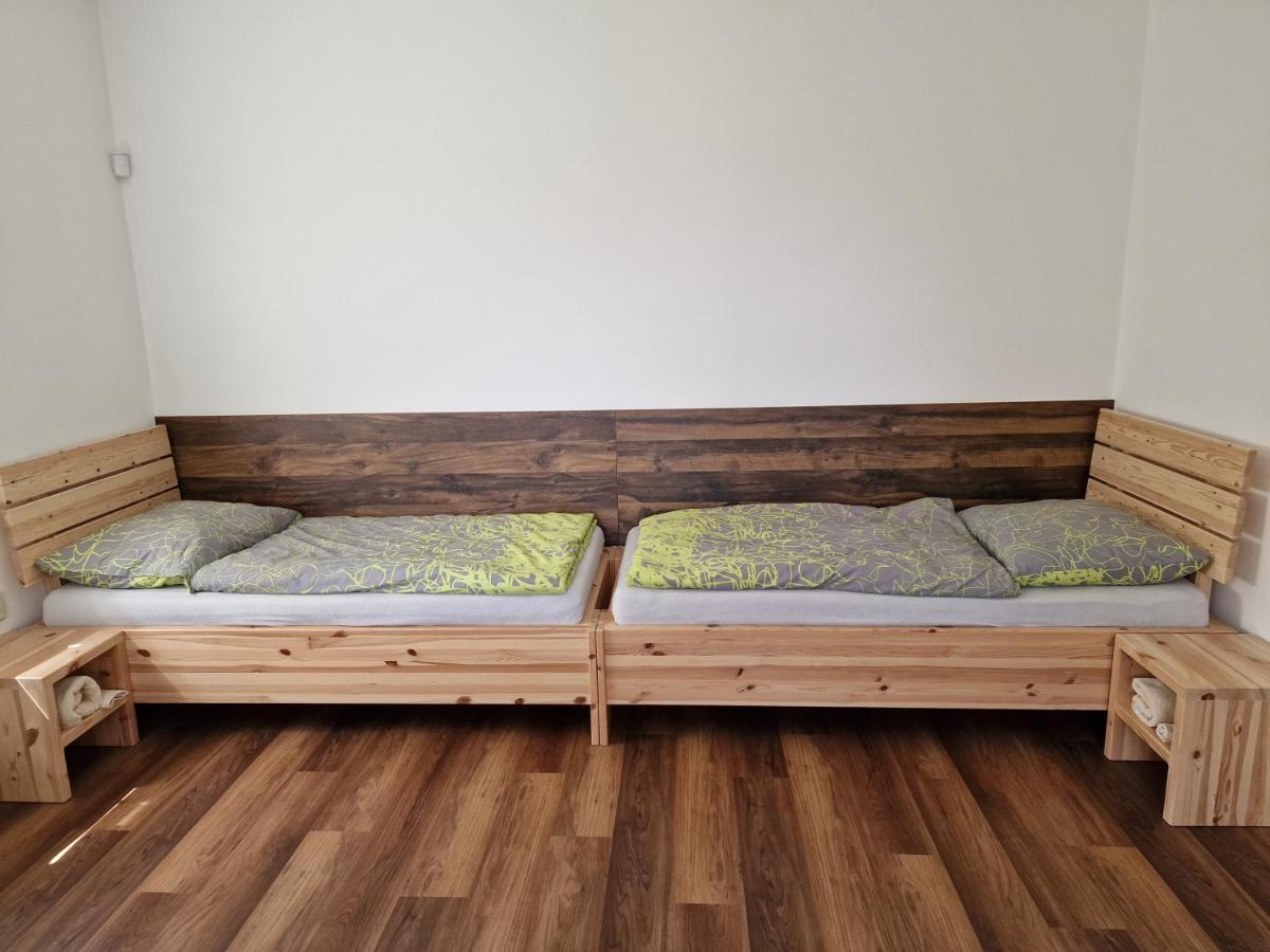 Hajenka Villa Trebivlice Екстериор снимка