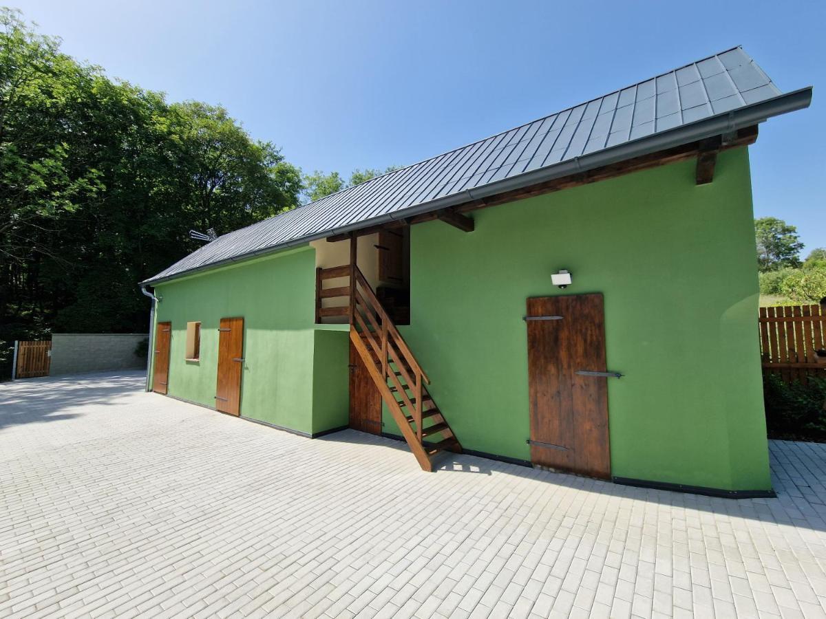 Hajenka Villa Trebivlice Екстериор снимка